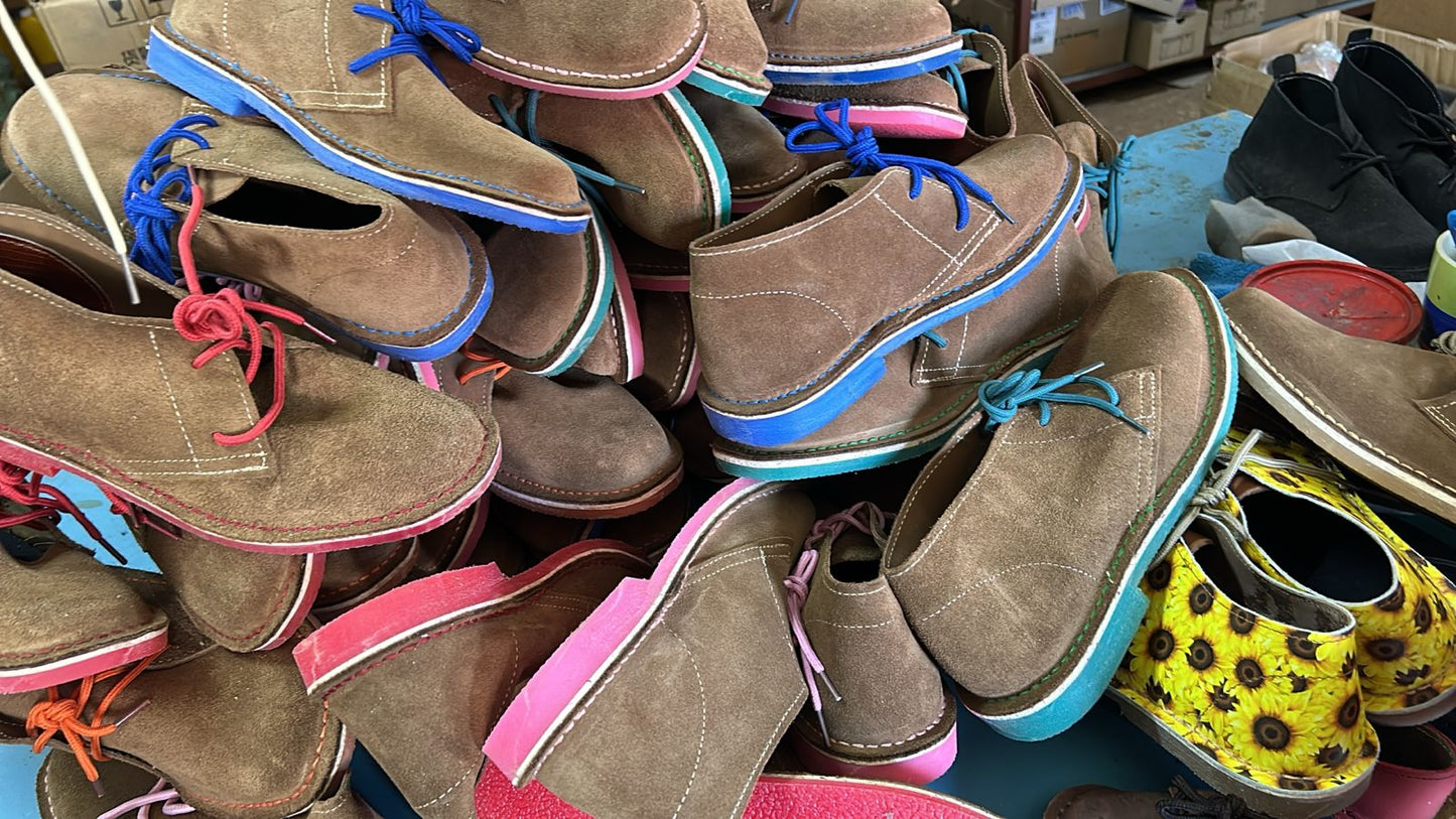 Men’s Coloured Sole Vellies