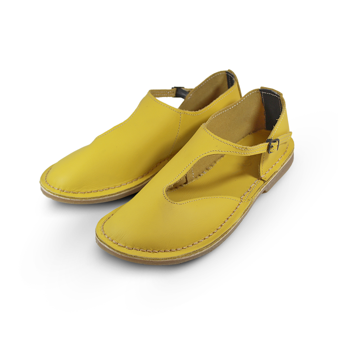 Chic Cut Leather Pumps - Yellow