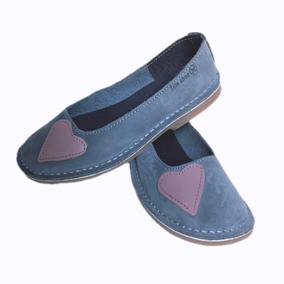 heart pumps - grey and pink