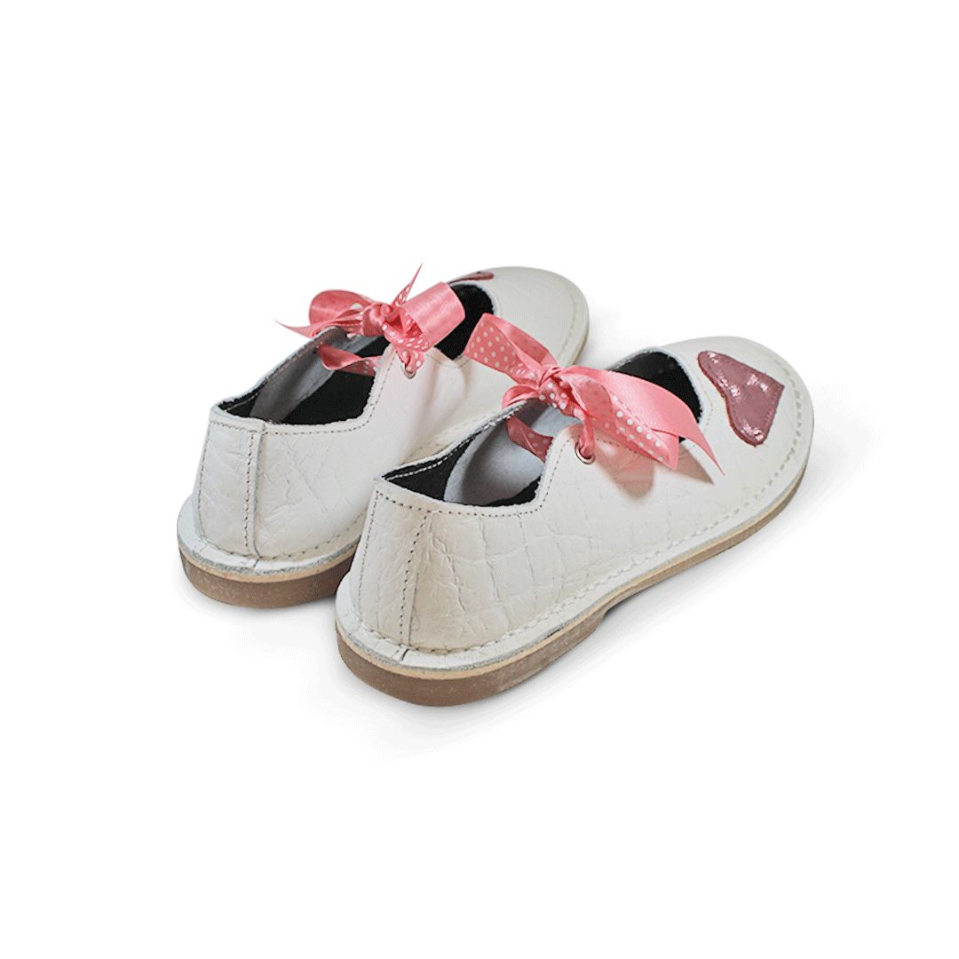 Heart Charm Vellies - White - Pink heart