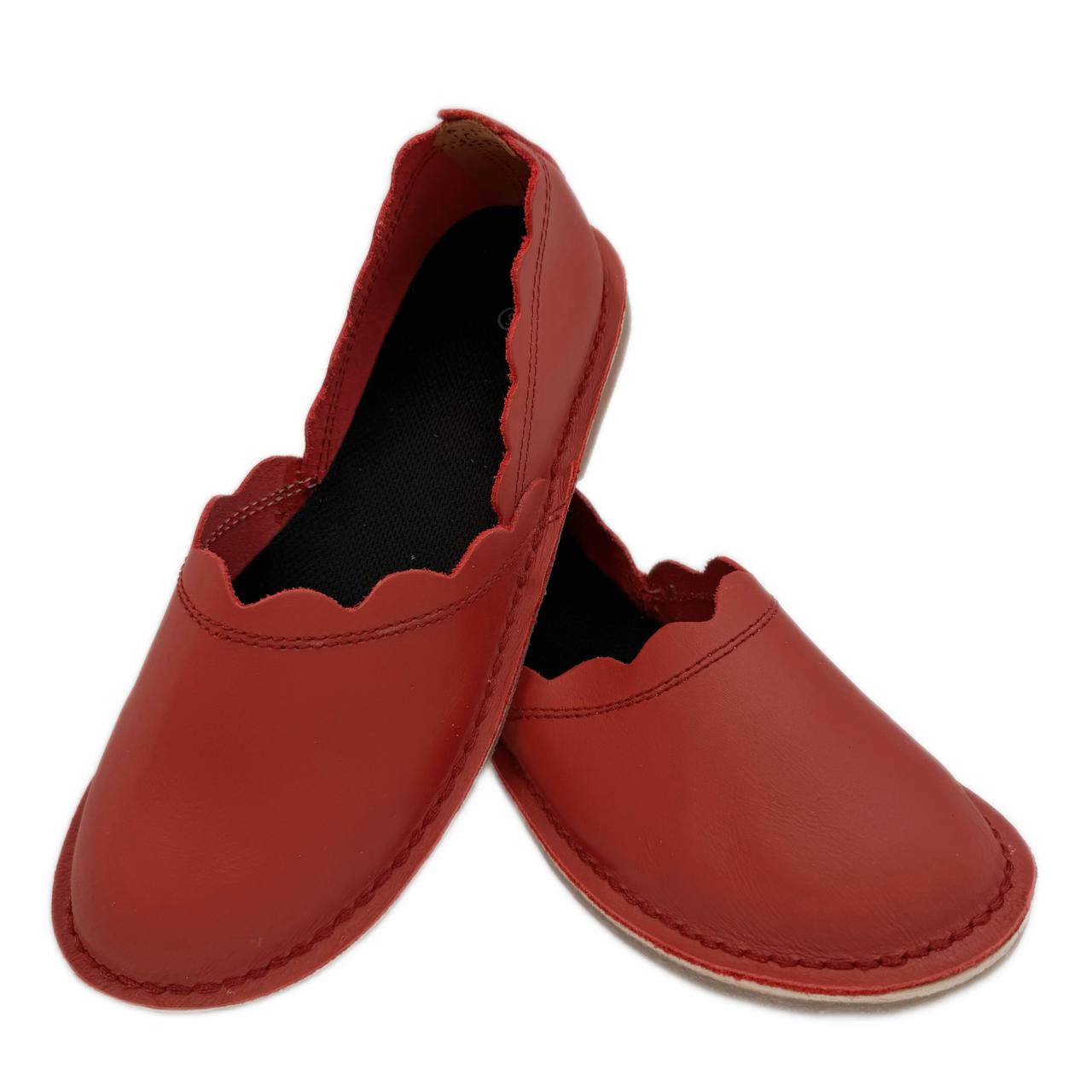 Curved Vellie Pumps
