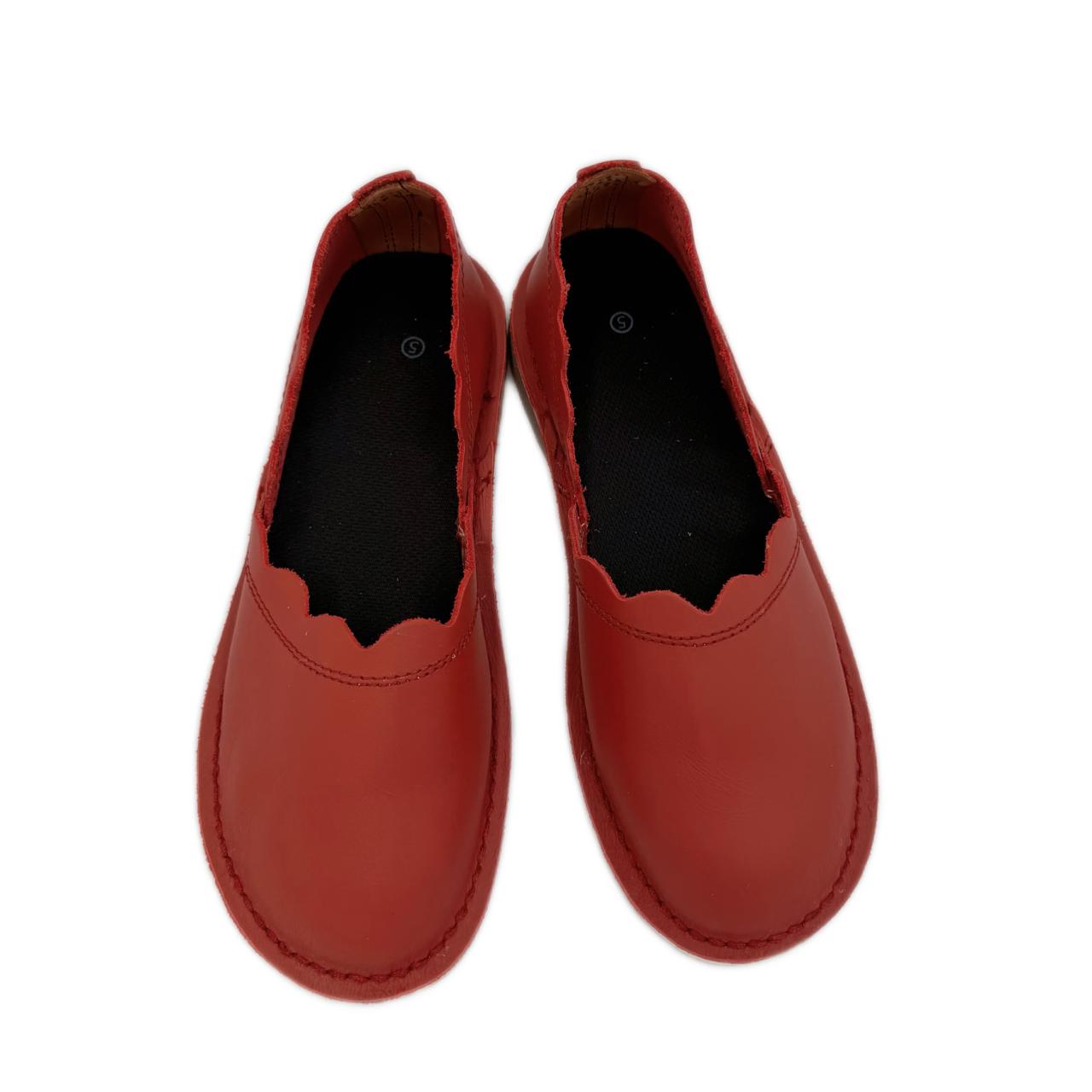 Curved Vellie Pumps
