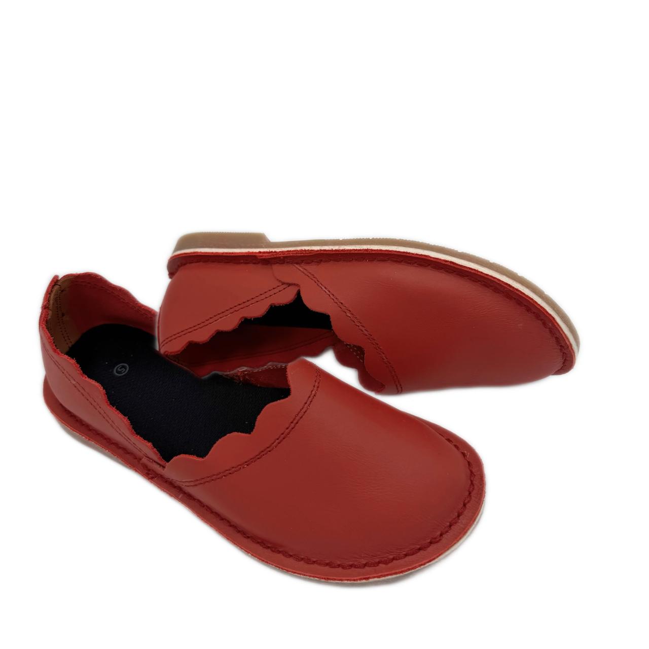 Curved Vellie Pumps