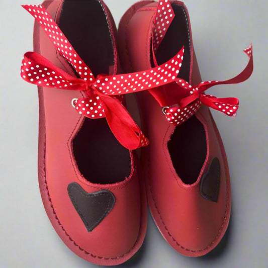 heart Charm Vellies - red
