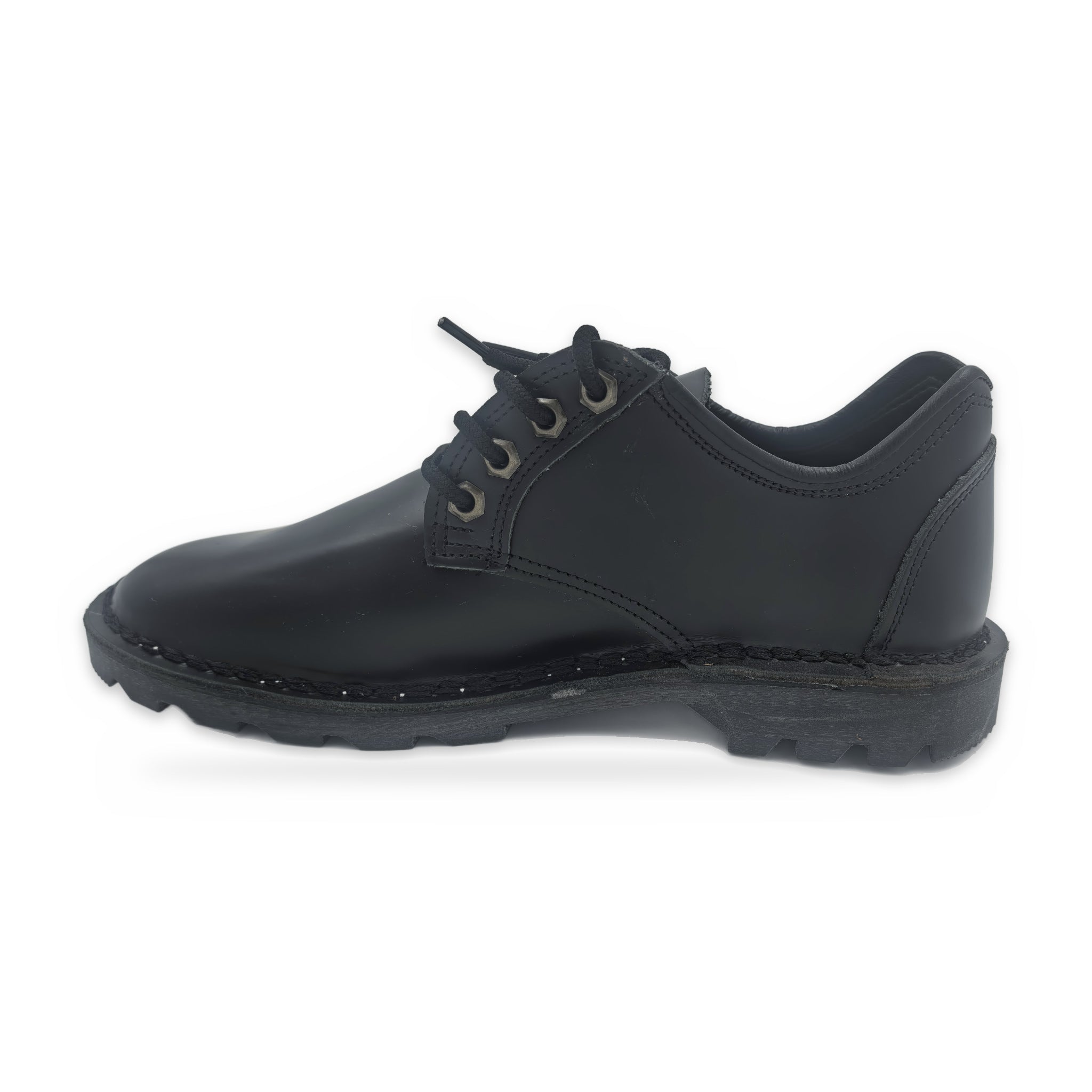 Glossy Lug Sole Derby Vellies – Black